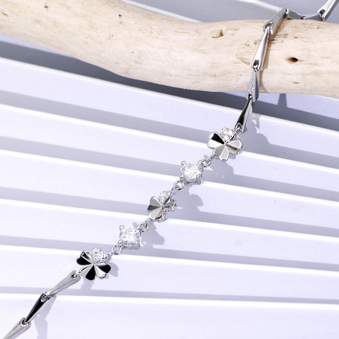 Bracciale Fiore di Primavera placcato in Oro Bianco