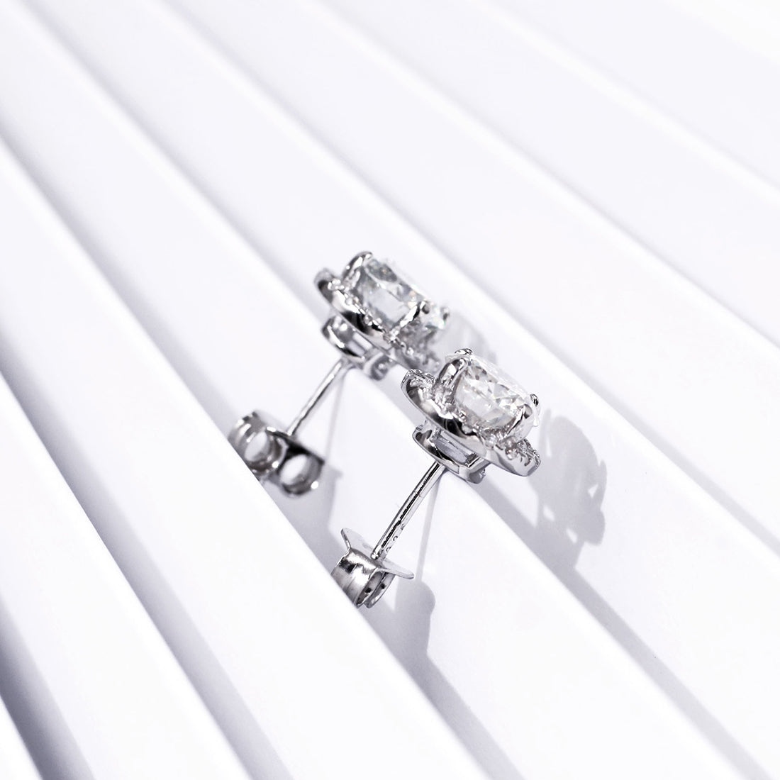 Orecchini in Argento 925 con Moissanite Taglio Brillante