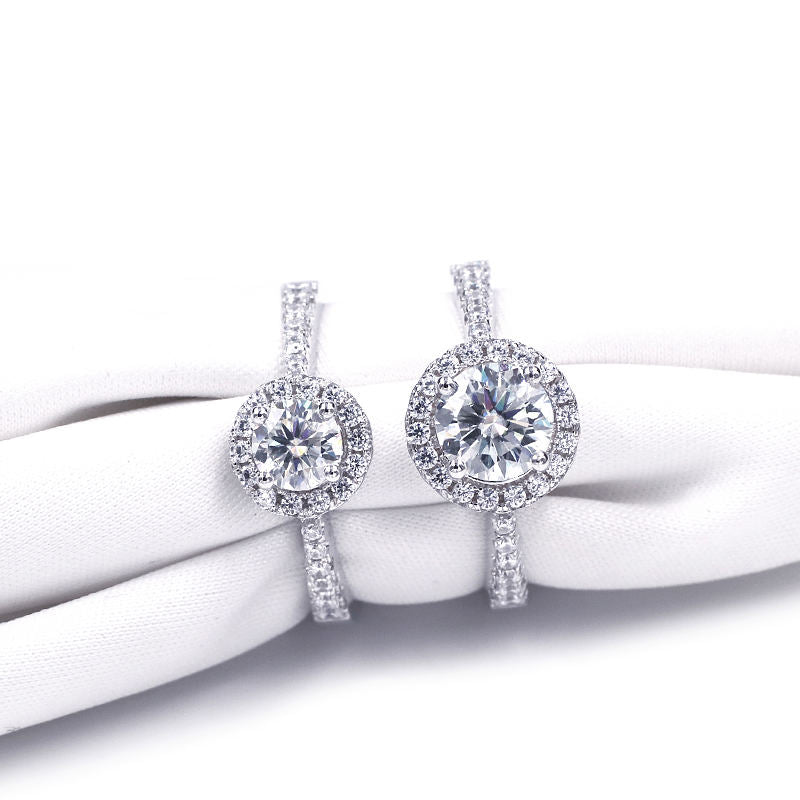 Anello in Argento 925 con Moissanite di Taglio Brillante
