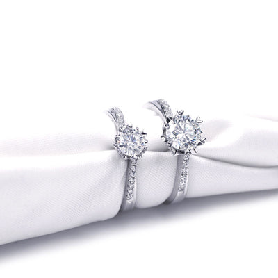 Anello Solitario in Argento 925  con Moissanite di Taglio a Stella